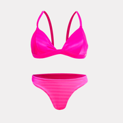 Bikini fucsia Chamela modelo 43645, conjunto completo top triángulo y calzón clásico.