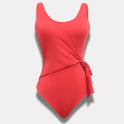 Traje de baño rojo coral entero mujer Chamela sin modelo exhibido