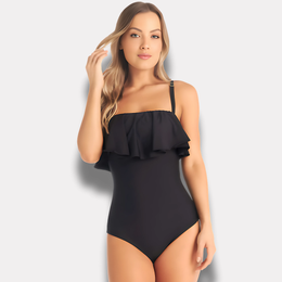Mujer de frente con traje de baño negro bolero, tirantes ajustables.
